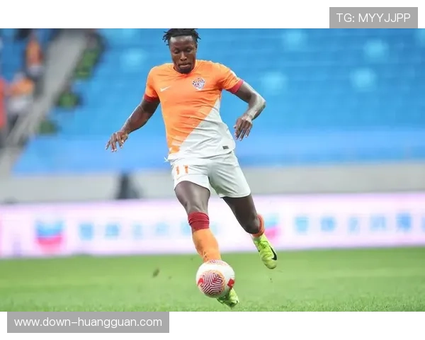 皇冠登1足球出租安全可靠，专业团队保障每一次足球租赁的顺利进行和客户满意度